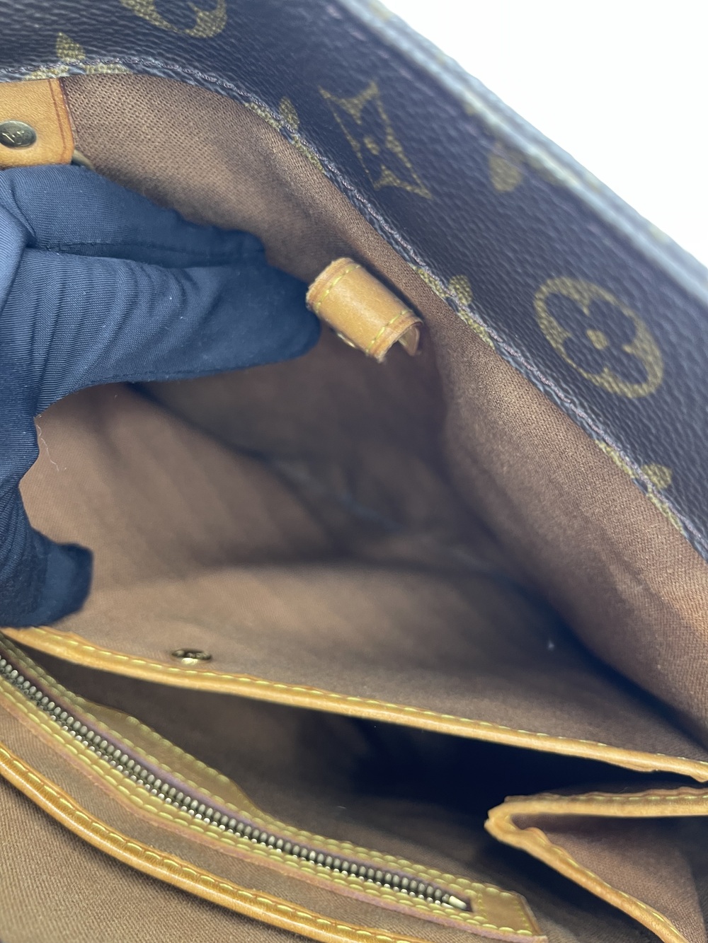 Louis Vuitton Monogram Vavin - Picture 12 of 14